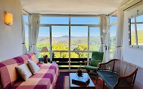 Acogedor apartamento con bellas vistas al embalse